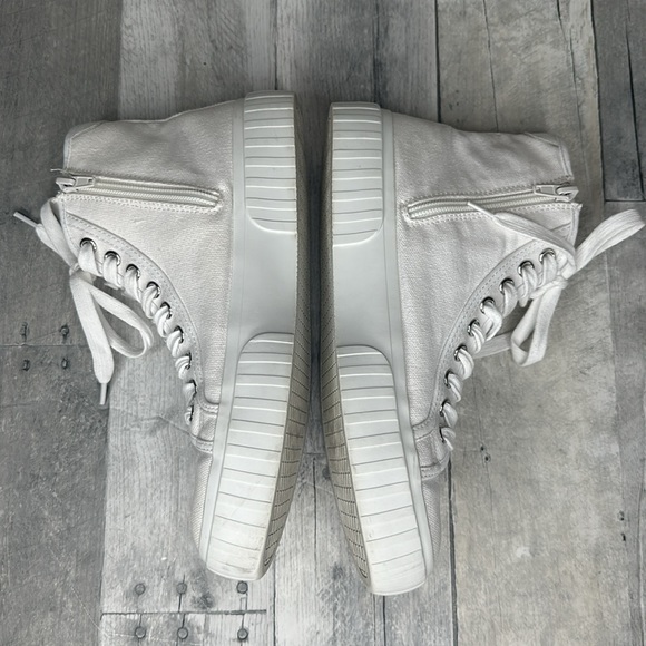 Steve Madden Side Zip High Top Sneakers Size 8.5 - Picture 3 of 8